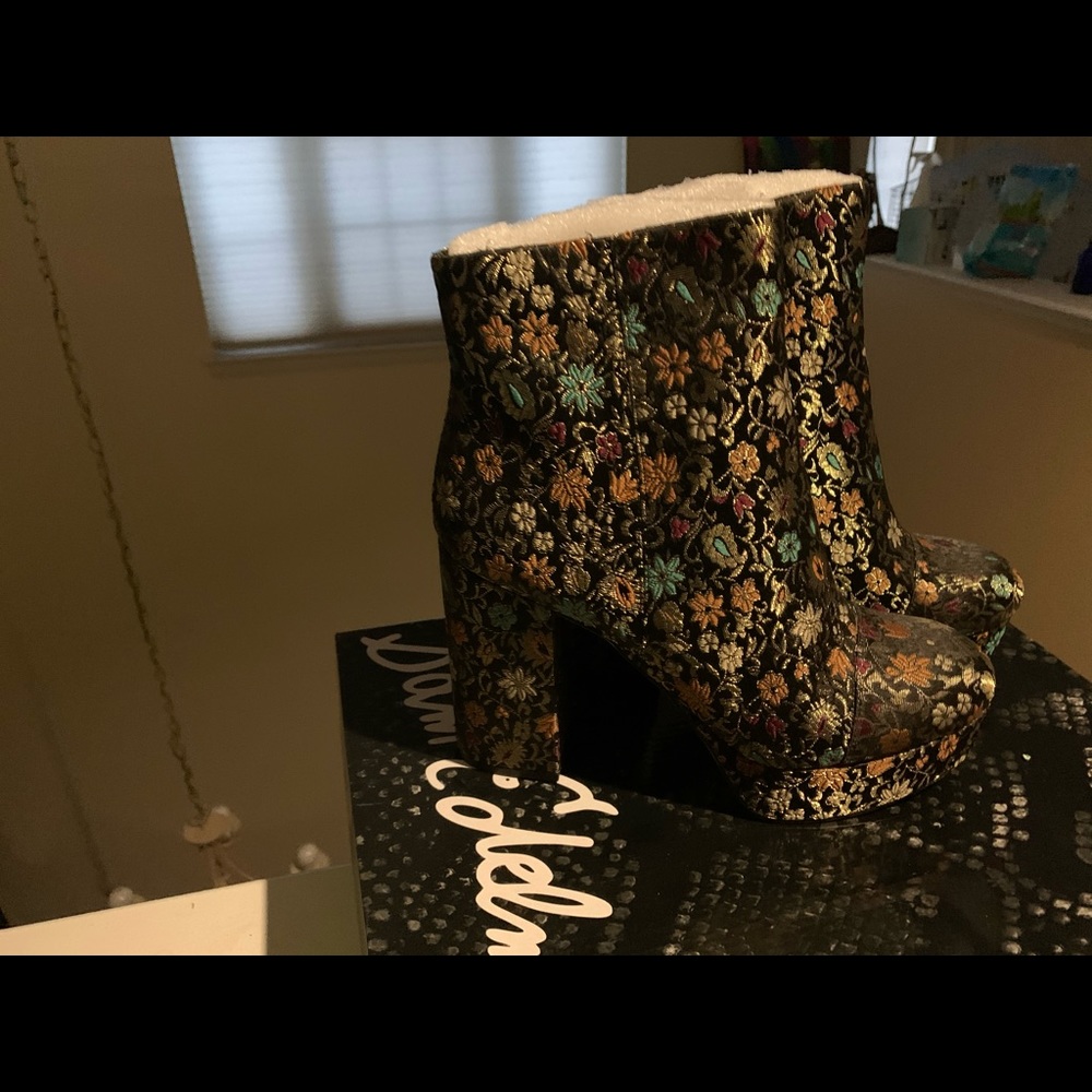 Sam Edelman Platform Bootie - Picture 4 of 4